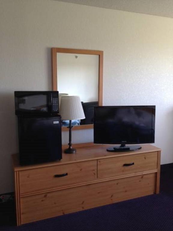 Super 8 By Wyndham St. James Esterno foto